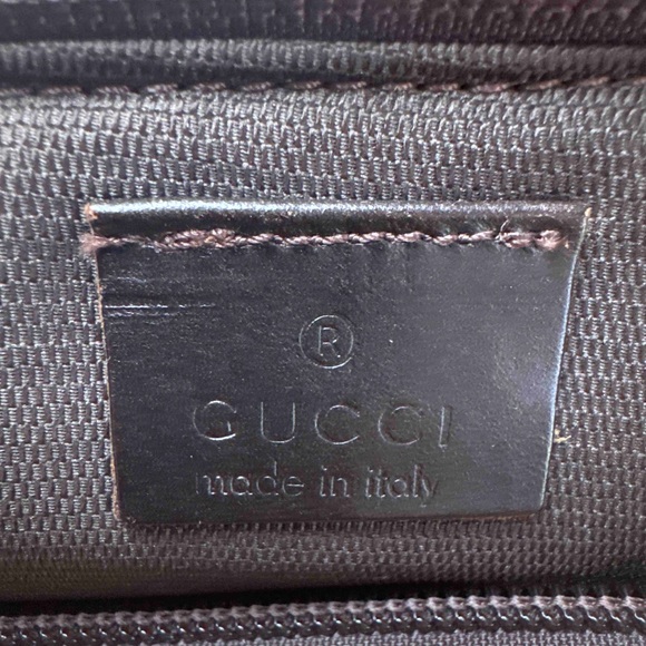 EUC Vintage Gucci Boat Pochette Bag - Amazing Condition!!! Includes COA - Picture 7 of 16